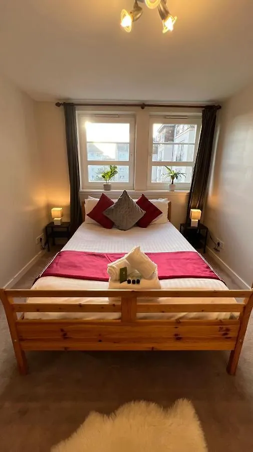 Edinburgh City Centre - Powderhall Modern Spacious 2 Bedroom Apartment With Free Parking United Kingdom