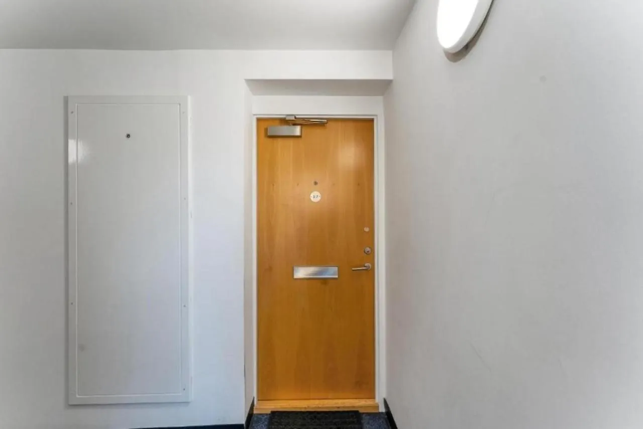 Edinburgh City Centre - Powderhall Modern Spacious 2 Bedroom Apartment With Free Parking